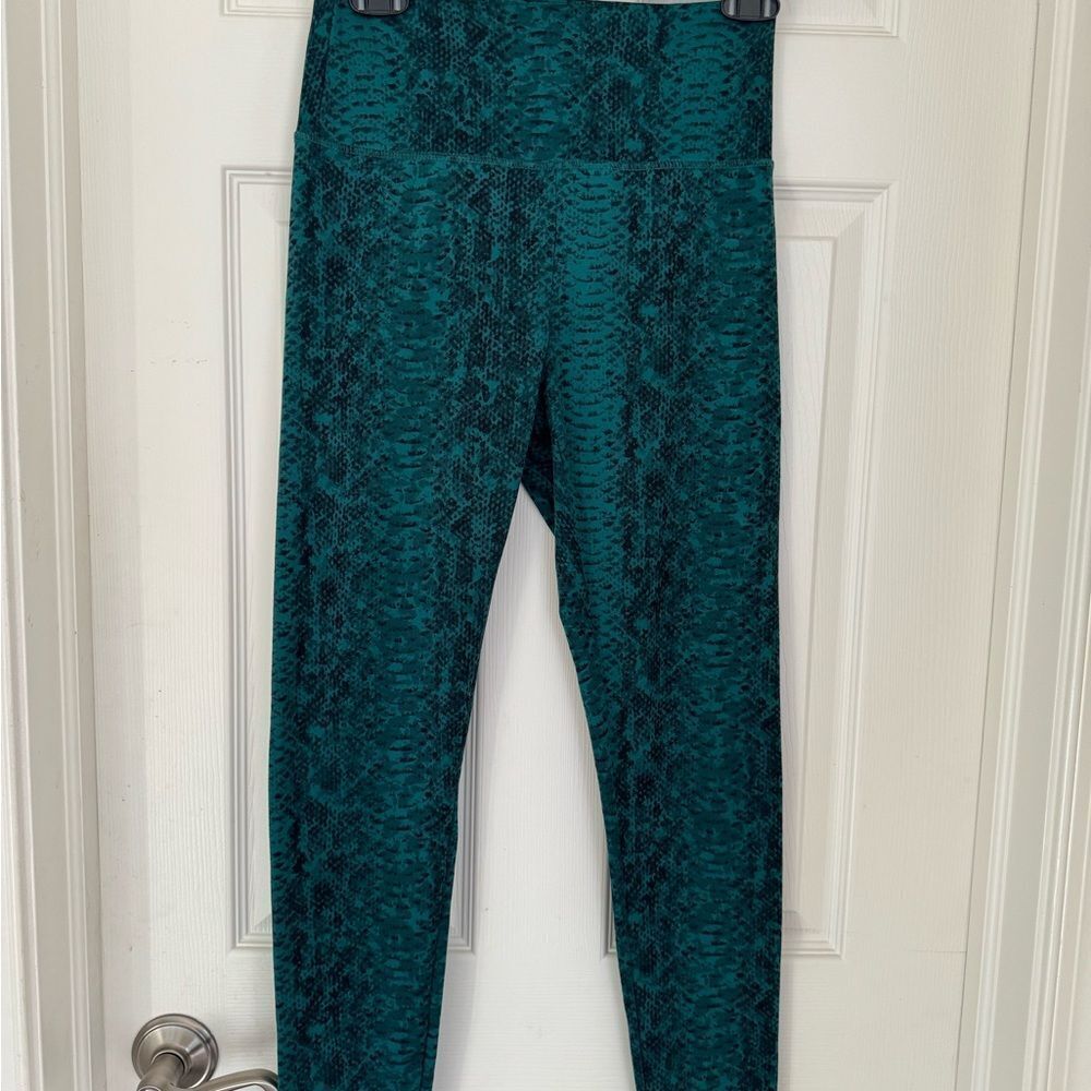 Green and black animal, print leggings, size medium